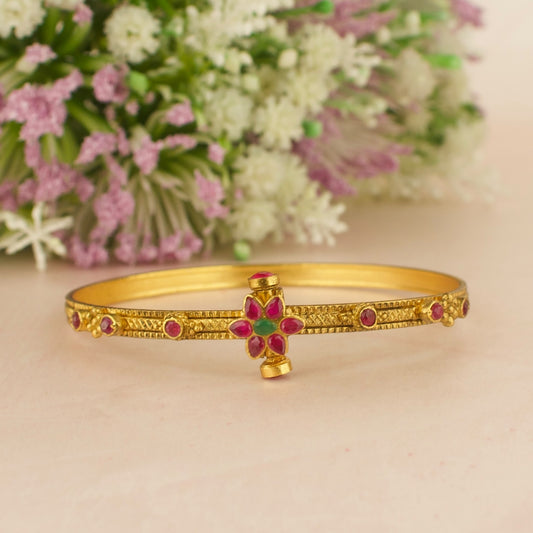 Floral Design Jadau Kundan bracelet