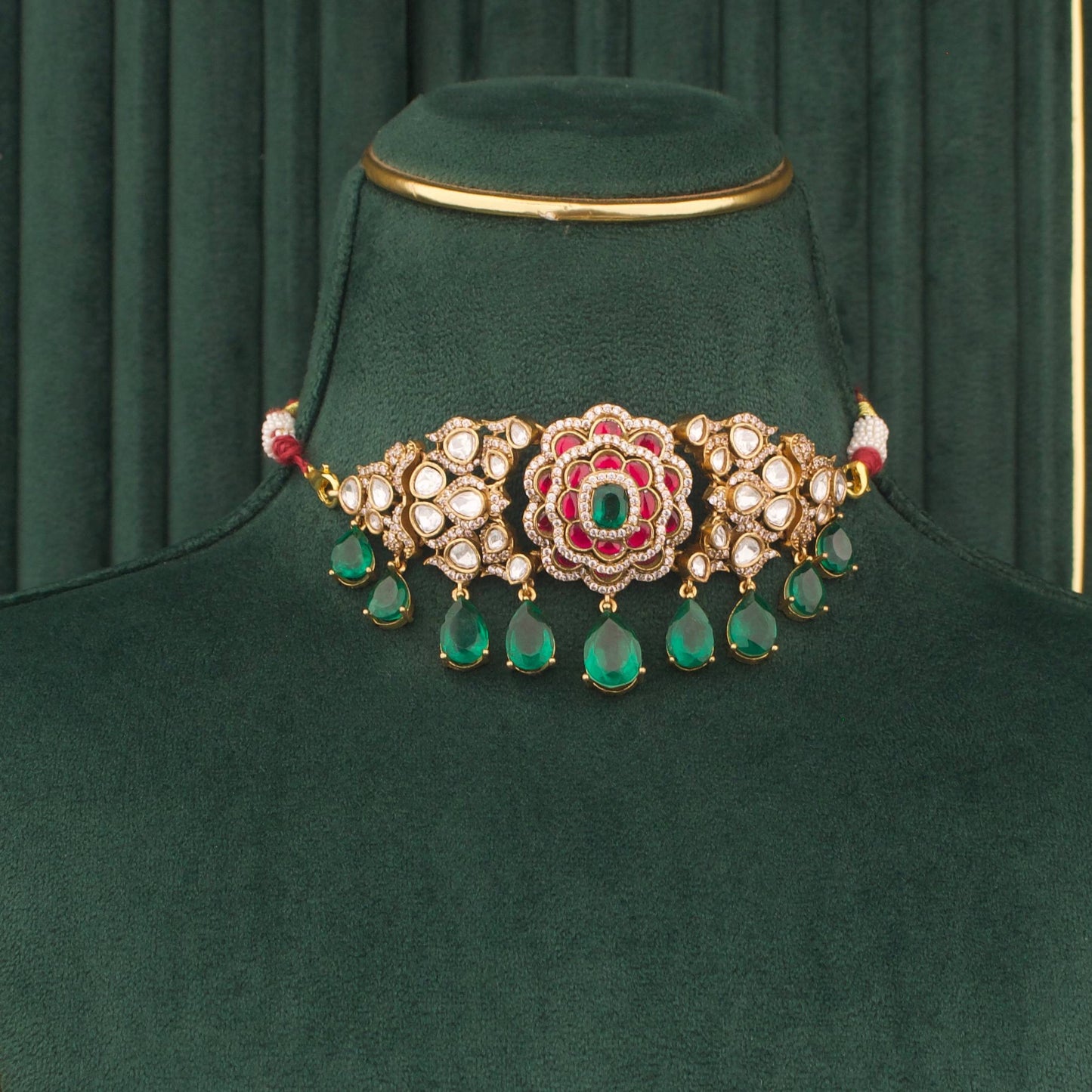 Stylish Victorian Choker With Matching Earrings