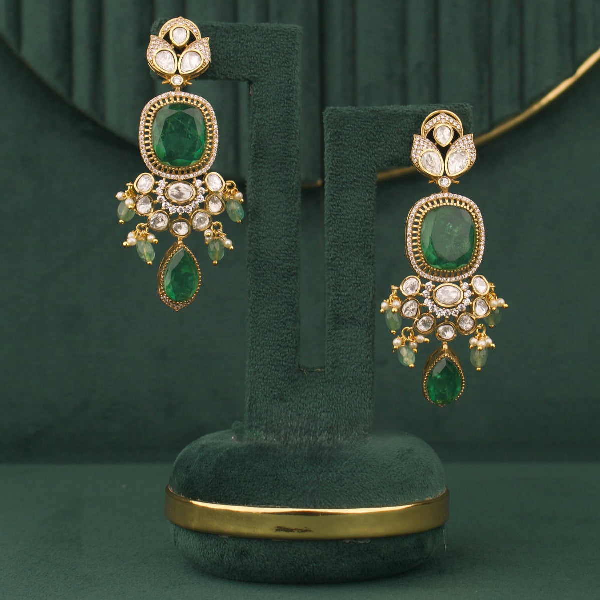 Royal Emerald Necklace Set With Matching Earrings