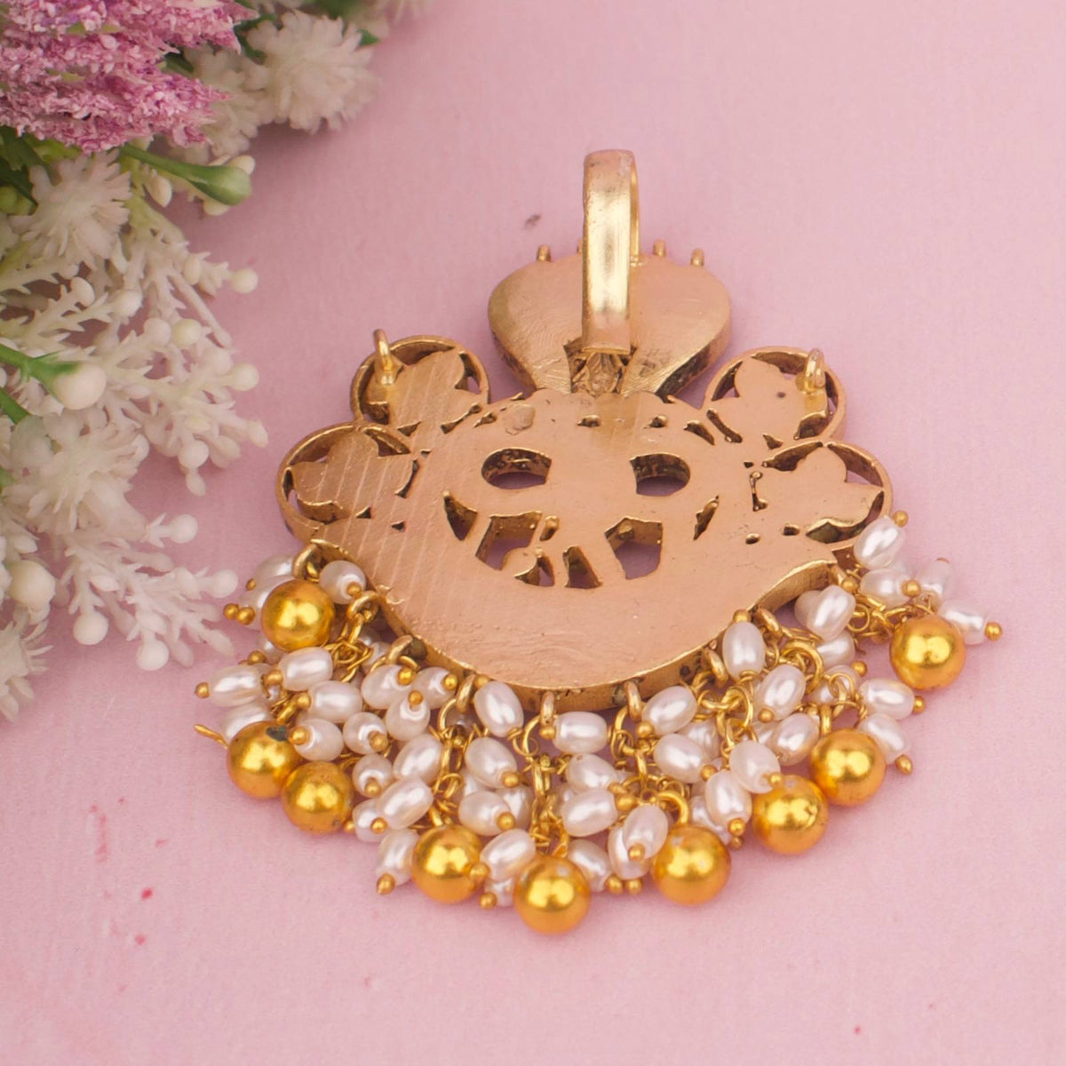 Jaat Locket Side view of premium Impressive design Jadau Kundan Locket with golden ...