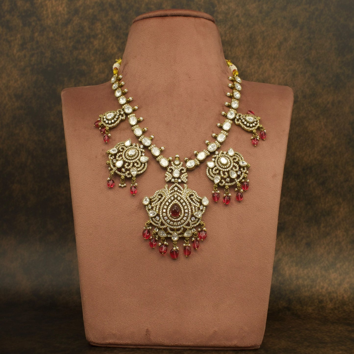 Victorian Polki Grandeur Necklace Set