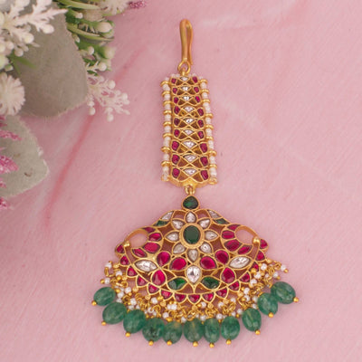 Elegant Jadau Kundan Maang Tikka With Green Bead Hangings