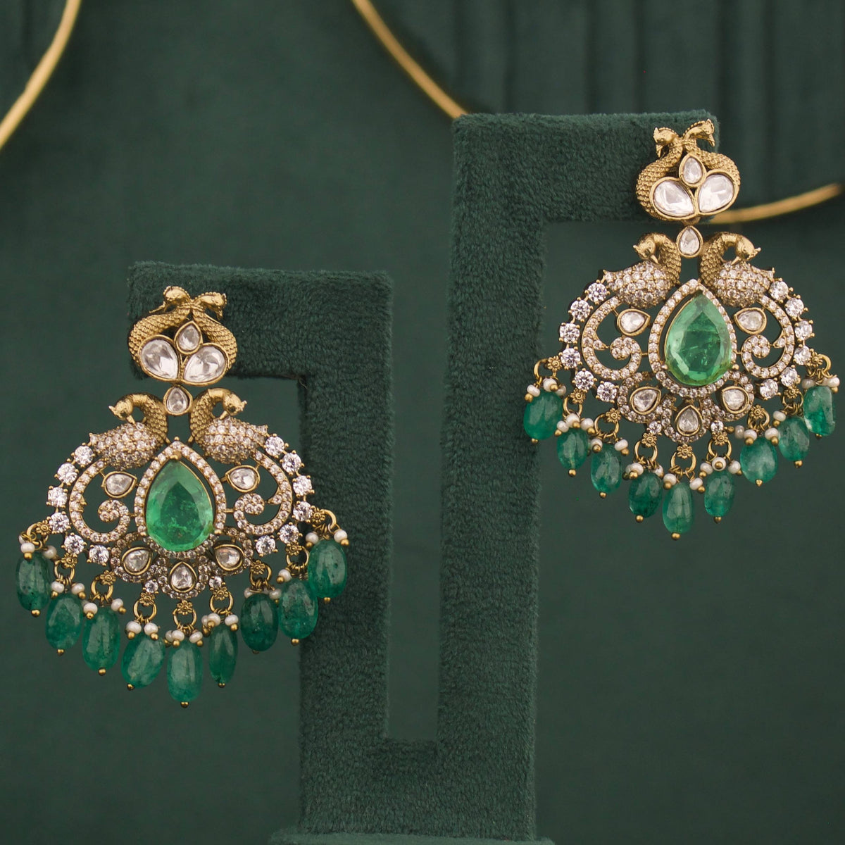 Royal Emerald Green Victorian Polki Necklace Set With Matching Earrings