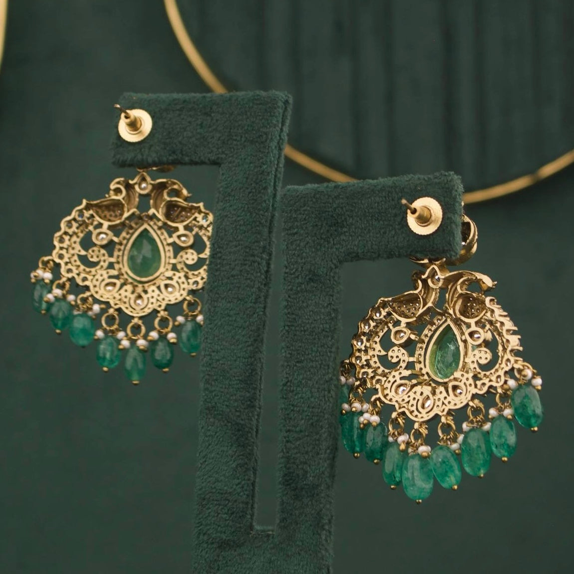 Royal Emerald Green Victorian Polki Necklace Set With Matching Earrings