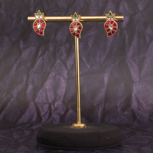 Stylish Jadau Kundan Mango Pendant Set