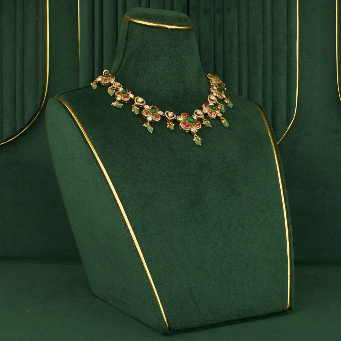 Refined Fusion Victorian Polki Kundan Short Necklace