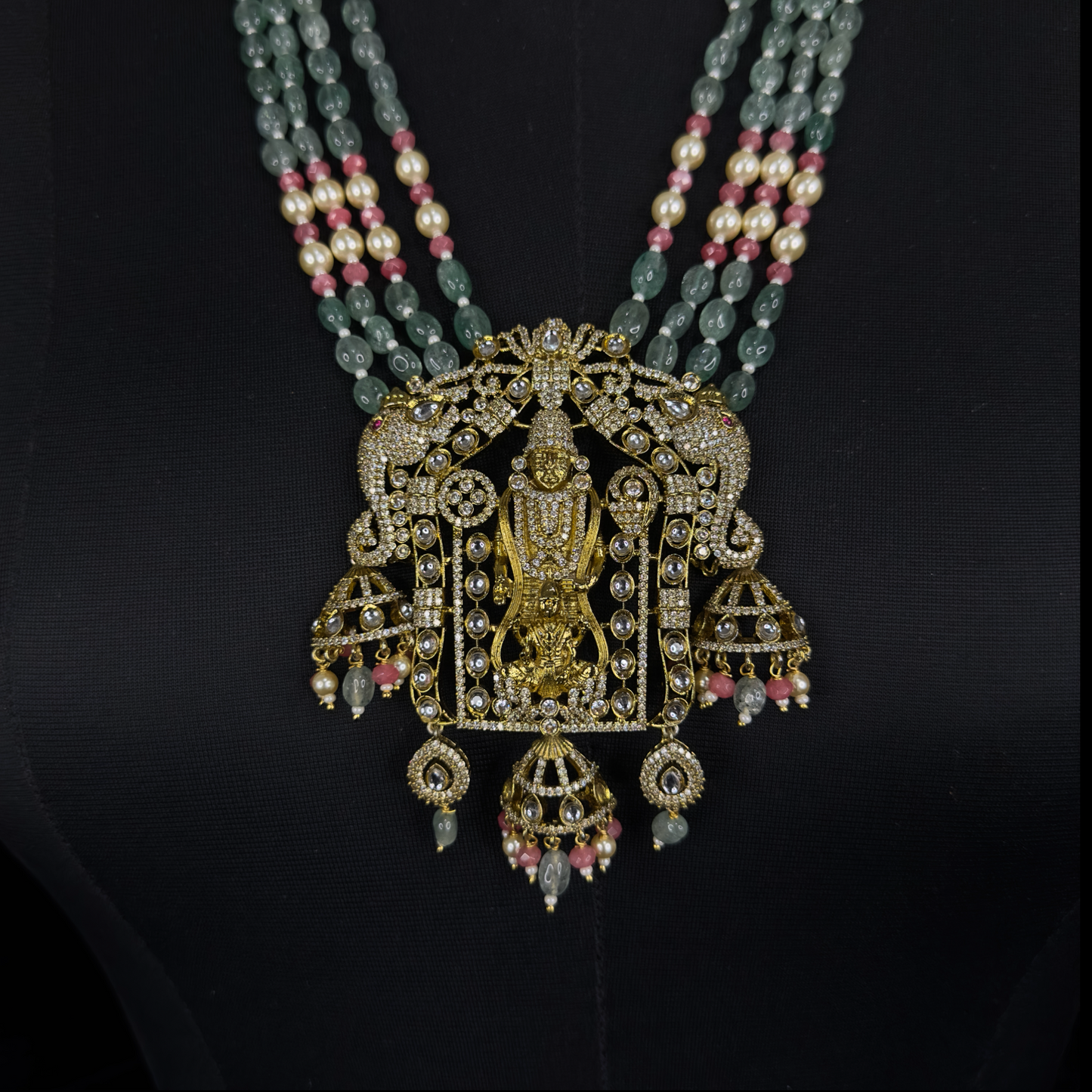 Temple Victorian Beads Necklace set