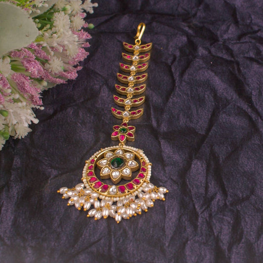 Bridal Floral Jadau Kundan Chand Shaped Maangtika