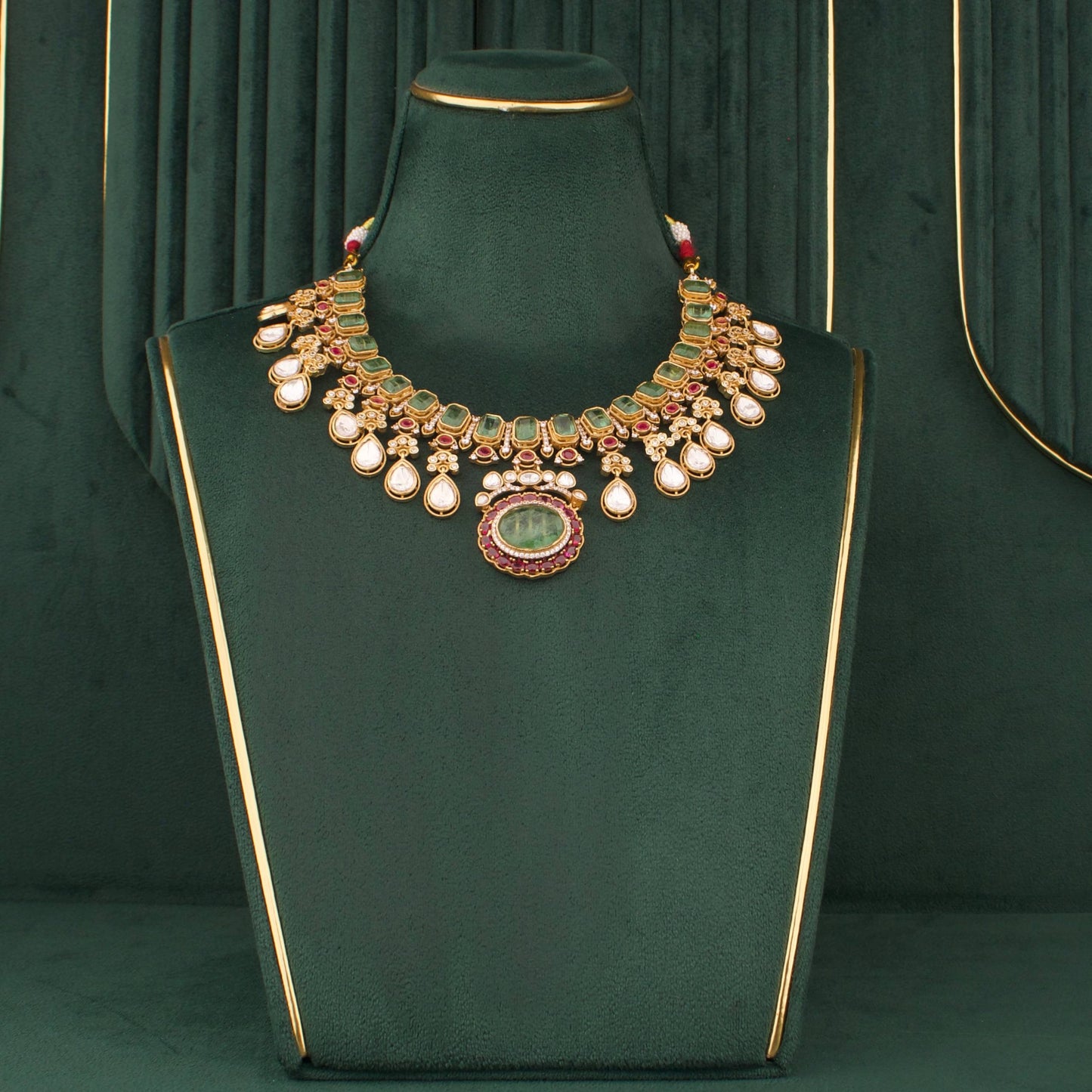 Classy Victorian Short Necklace Set With Matching Earrings