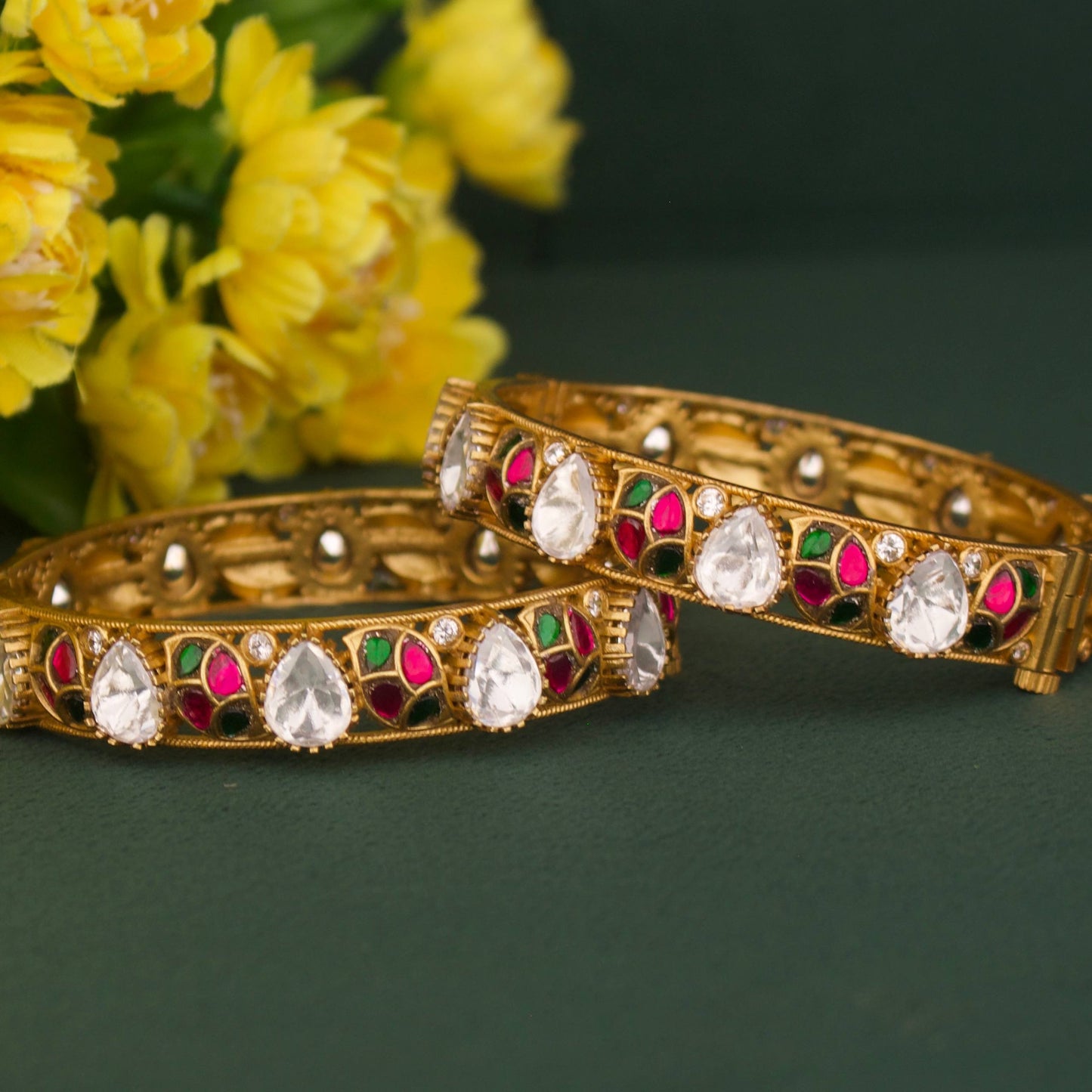Mehandi Victorian Polki Kundan Bangles