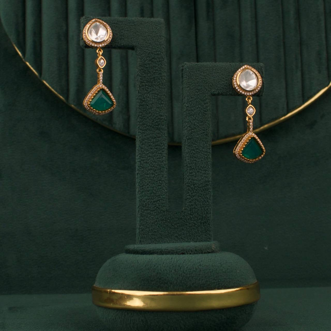 Elegant Polki Emerald Nantad Chain Necklace Set