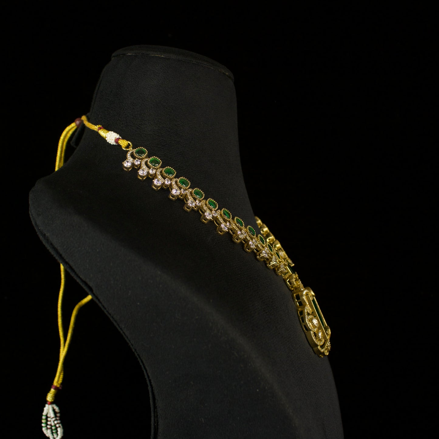 Nita Ambani Inspired Short Victorian Necklace Set