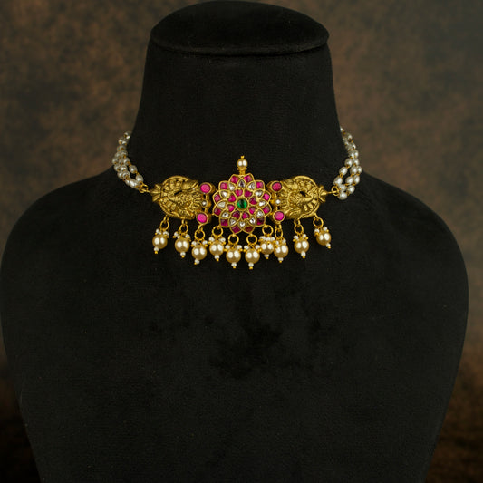 Royal Nakshi Jadau Kundan Choker with Pearl Accents