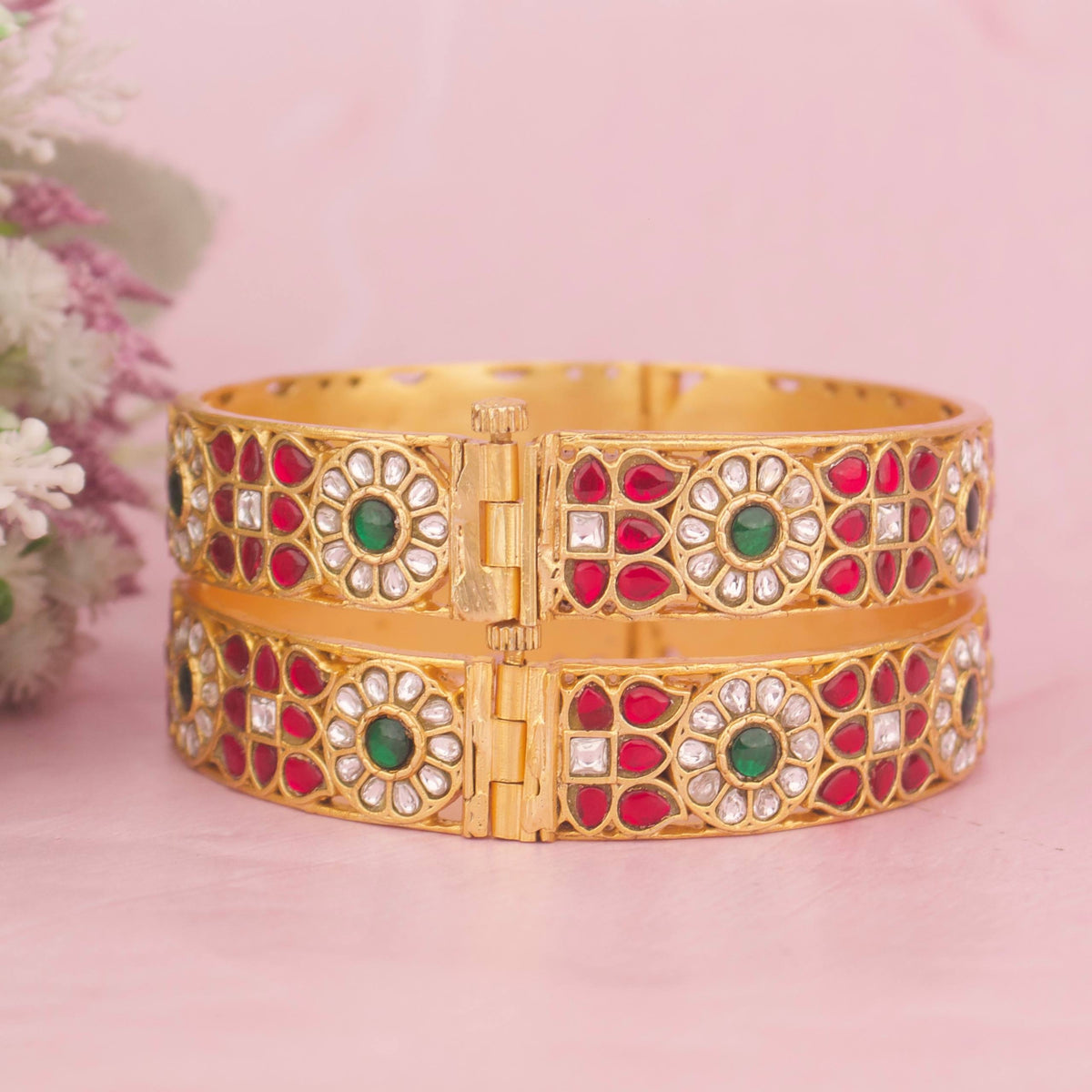 Gold Style Jadau Kundan Bangles With Floral Design Craftsmanship & Detail View - Dulhan Jewels
