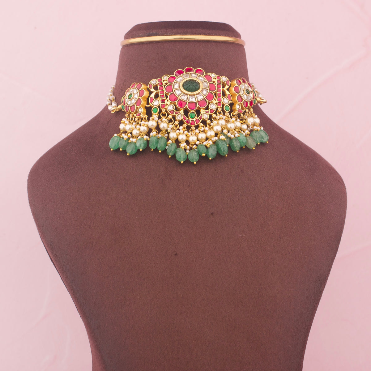 Elegant Choker Necklace With Pearl And Green Bead Drops