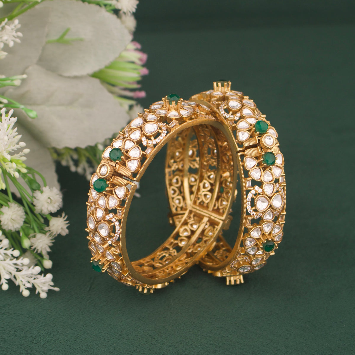Exquisite Victorian Polki Kundan Bangles With Green Stones