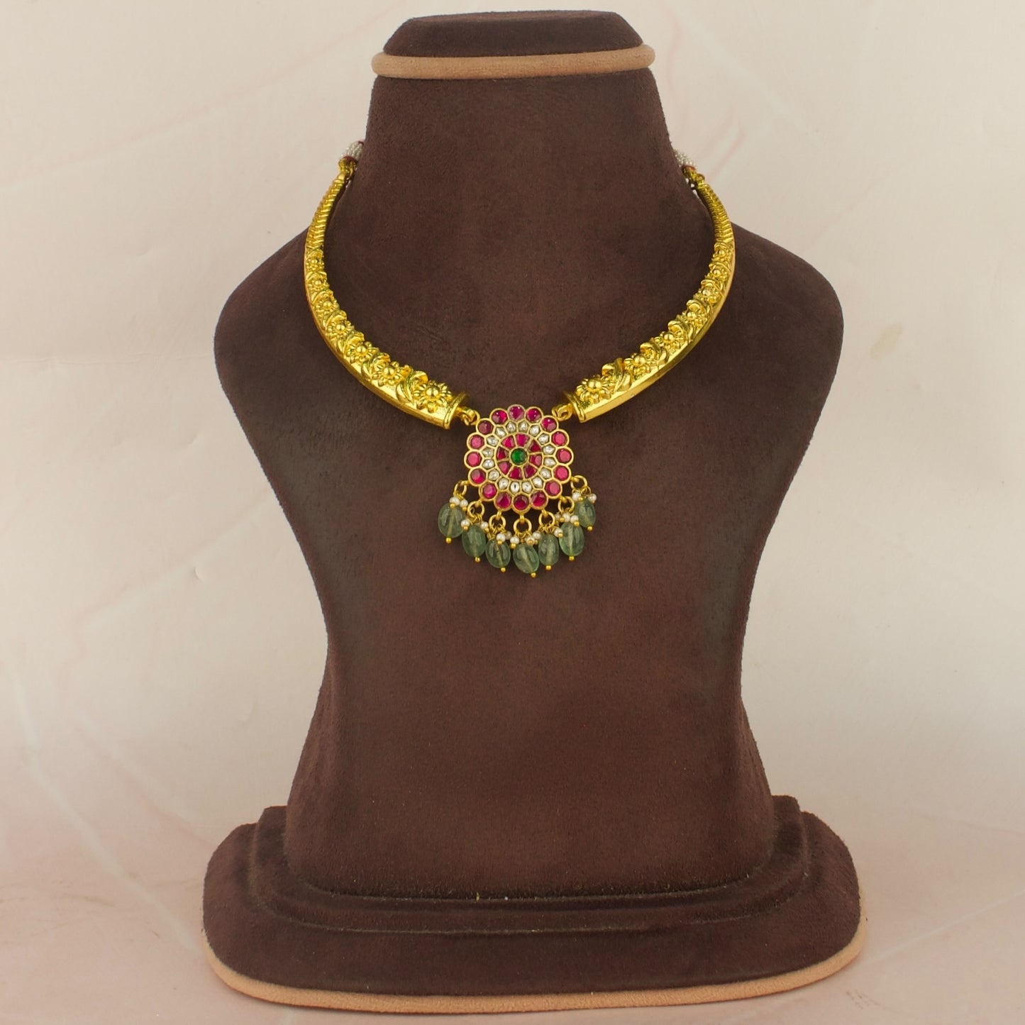 Sleek Floral Design Jadau Kundan Kanti