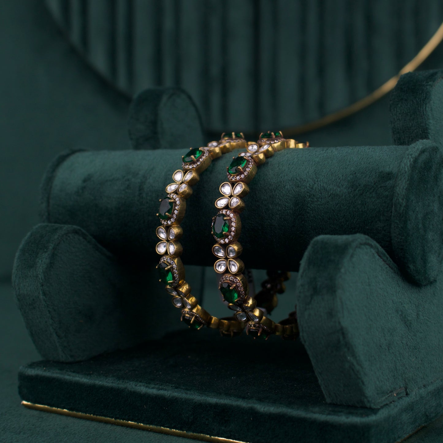 Kundan Polki Victorian finish Bangles in Green colour