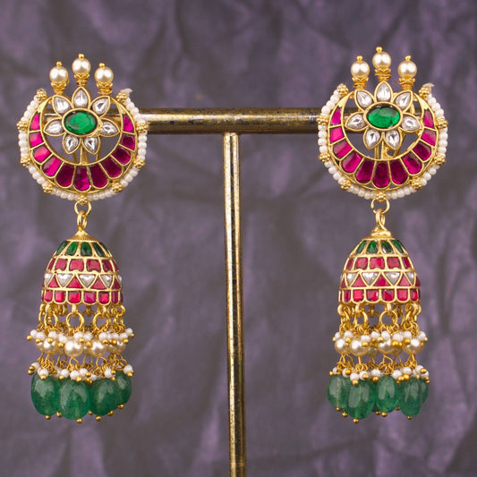 Traditional Jadau Kundan Jhumka Earrings With Green Drops