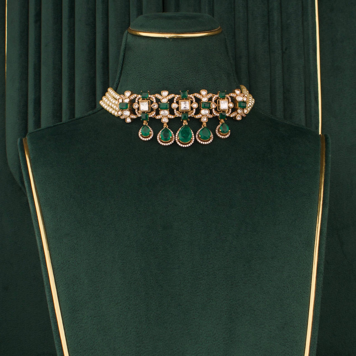 Victorian Emerald Choker Necklace with Matching Earrings Craftsmanship & Detail View - Dulhan Jewels
