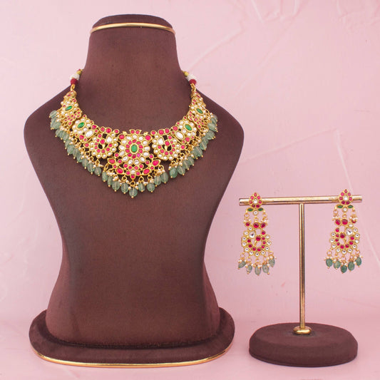 Elegant Jadau Kundan Short Necklace With Matching Earrings
