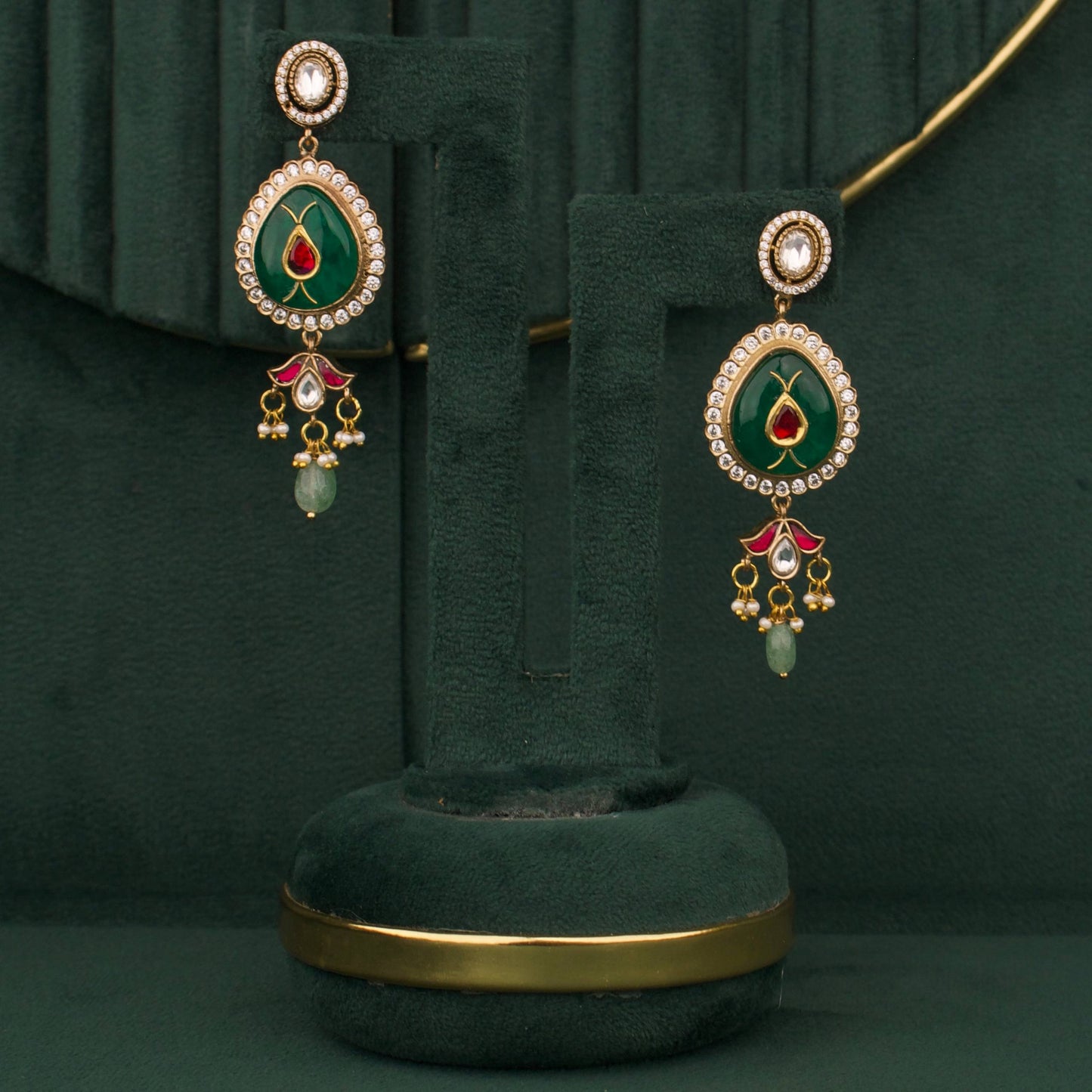 Grand Fusion Kundan & Polki Victorian Necklace with Matching Earrings