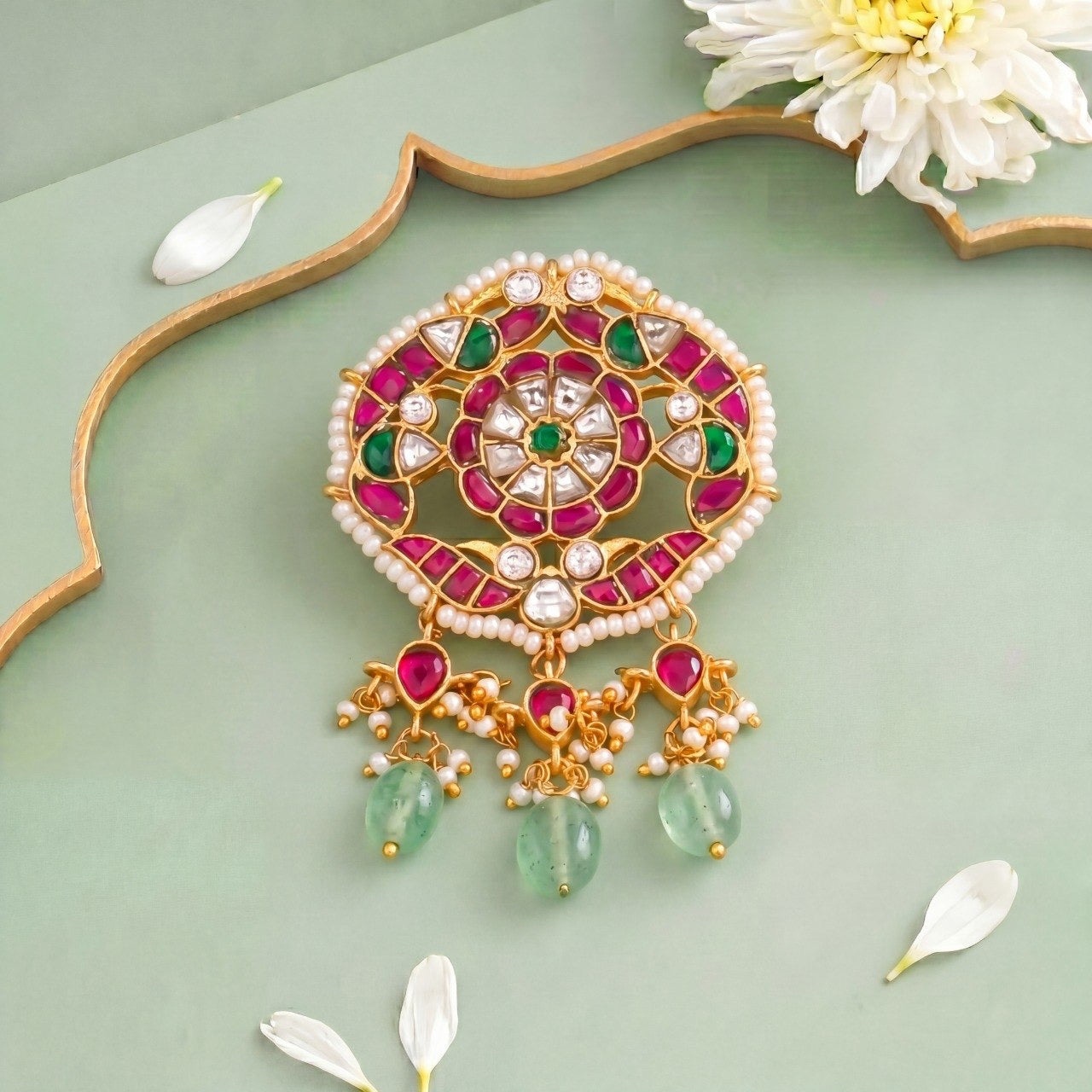 Radiant Floral Wheel Jadau Kundan Pendant