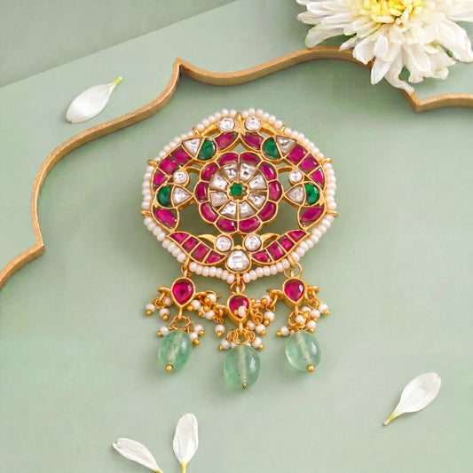 Radiant Floral Wheel Jadau Kundan Pendant