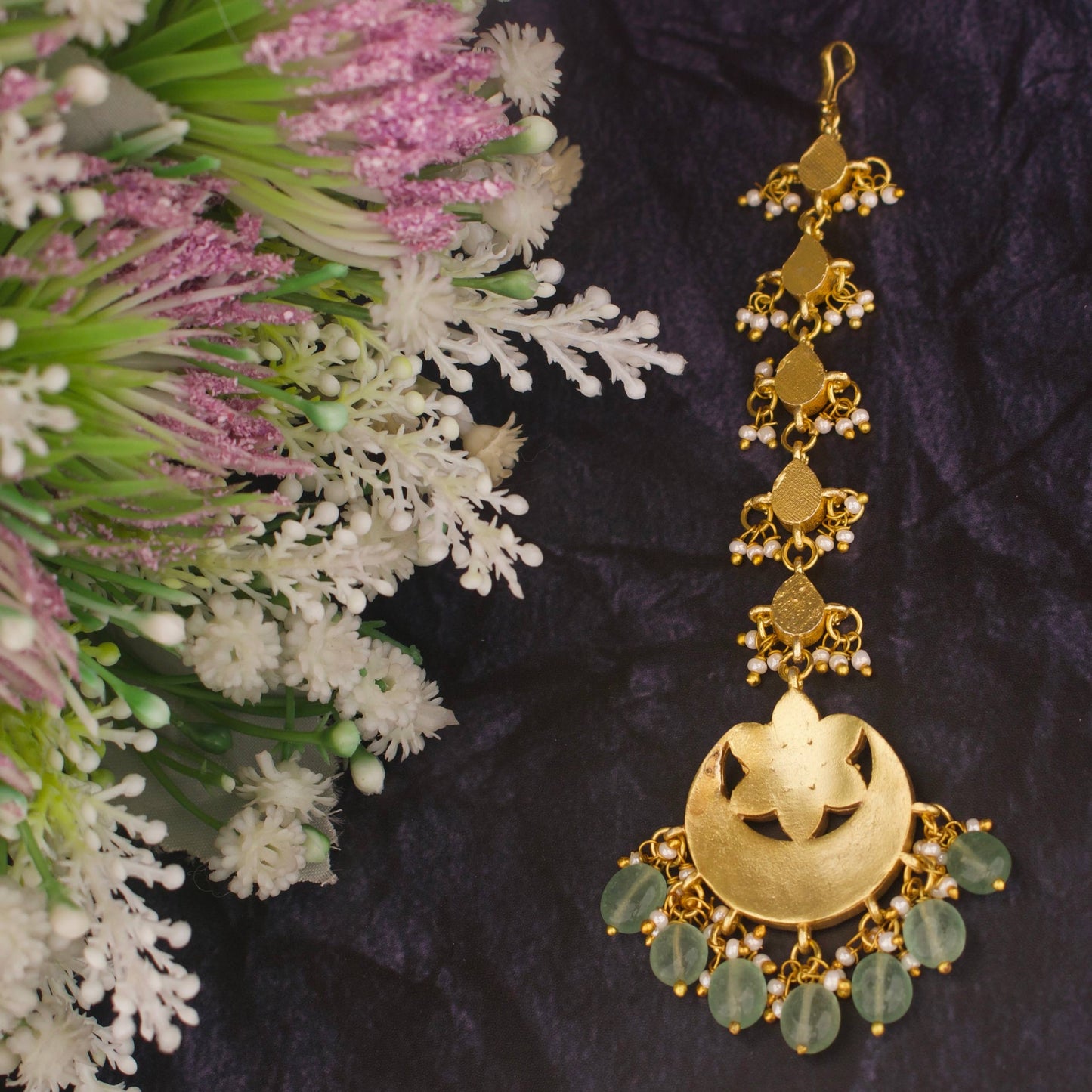 Luxury Jadau Kundan Maang Tikka In Floral Chand Design