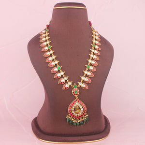 Minimal Design Jadau Kundan Necklace With Pendant