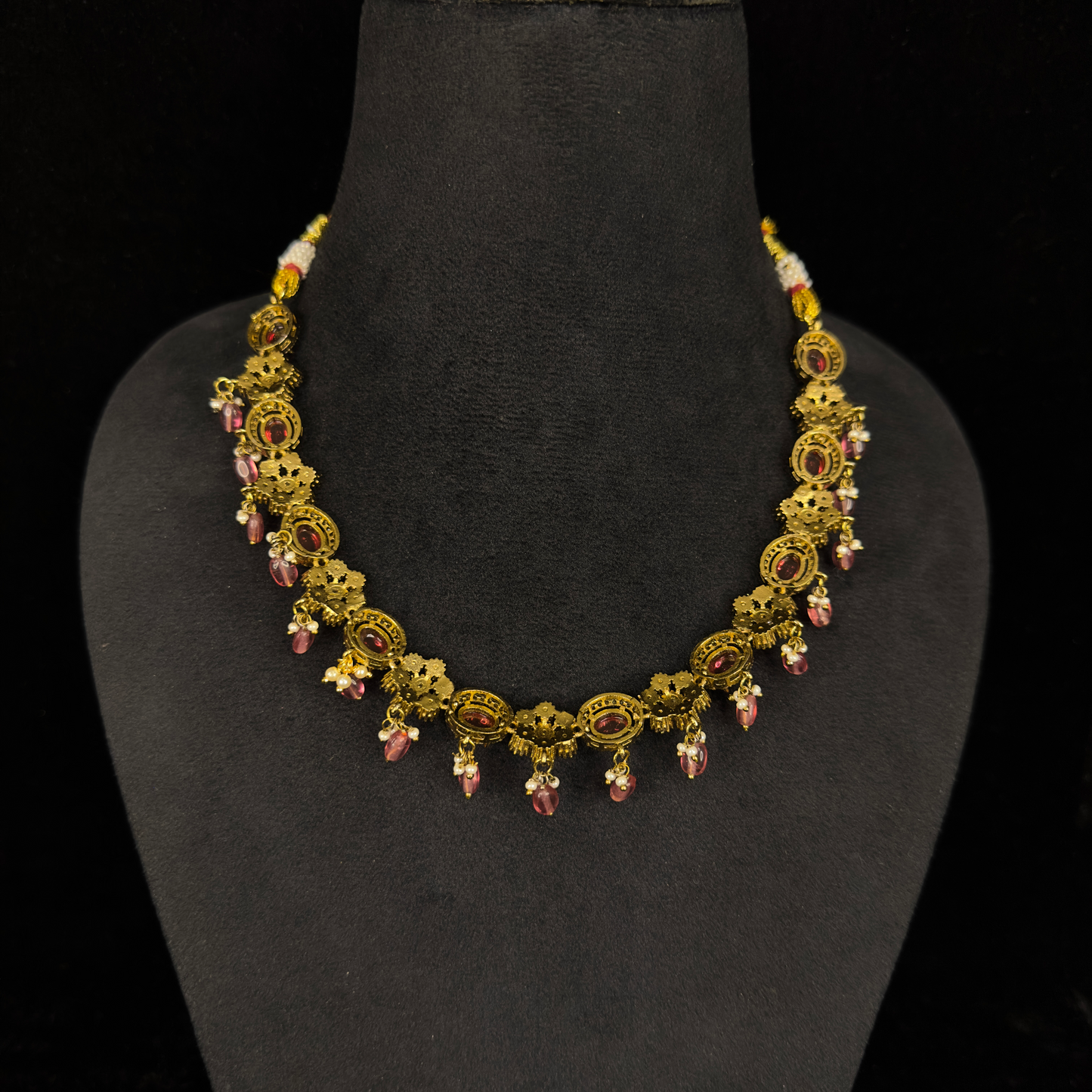Floral Victorian beads Necklace with earrings