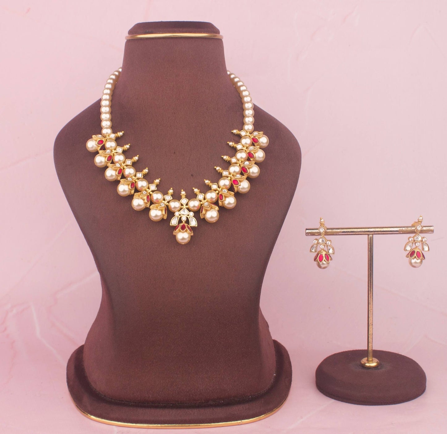 Fresh Water Pearls Mala With Matching Earrings