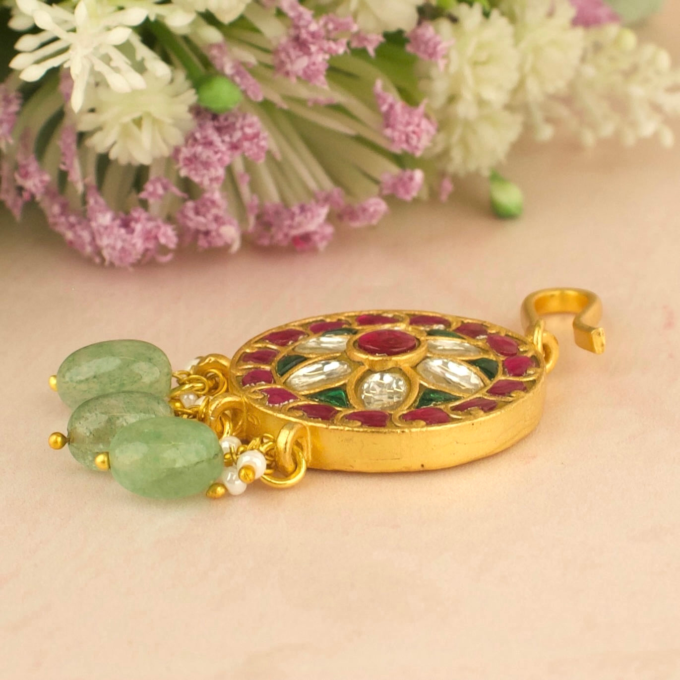 Dazzling Floral Design Jadau Kundan Short Maangtika