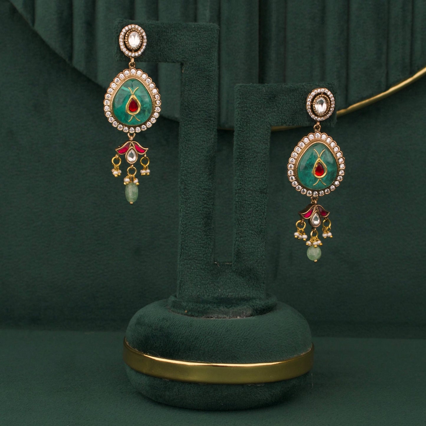 Grand Fusion Kundan & Polki Victorian Necklace with Matching Earrings