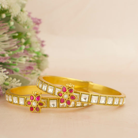 Gold Style Jadau Kundan Bangles With Flower Design
