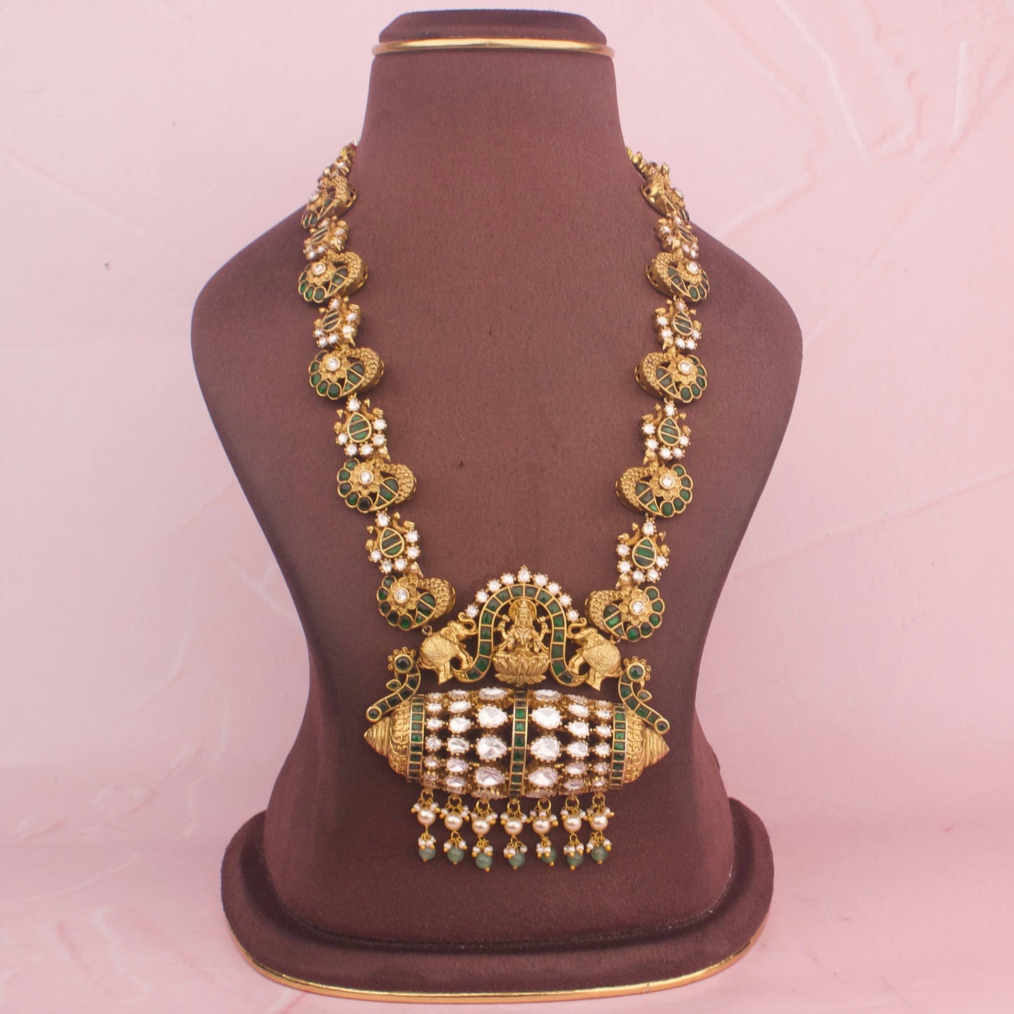 Close-Up Detail View of Timeless Divine Laksmi Devi and Elephant Design Jadau Kundan Short Necklace Antique Necklace | Dulhan Jewels