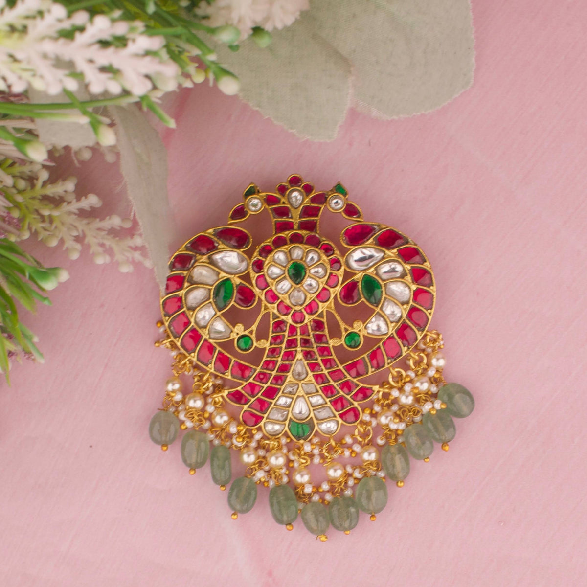 Radiant Jadau Kundan Locket With Strawberry Beads Craftsmanship & Detail View - Dulhan Jewels