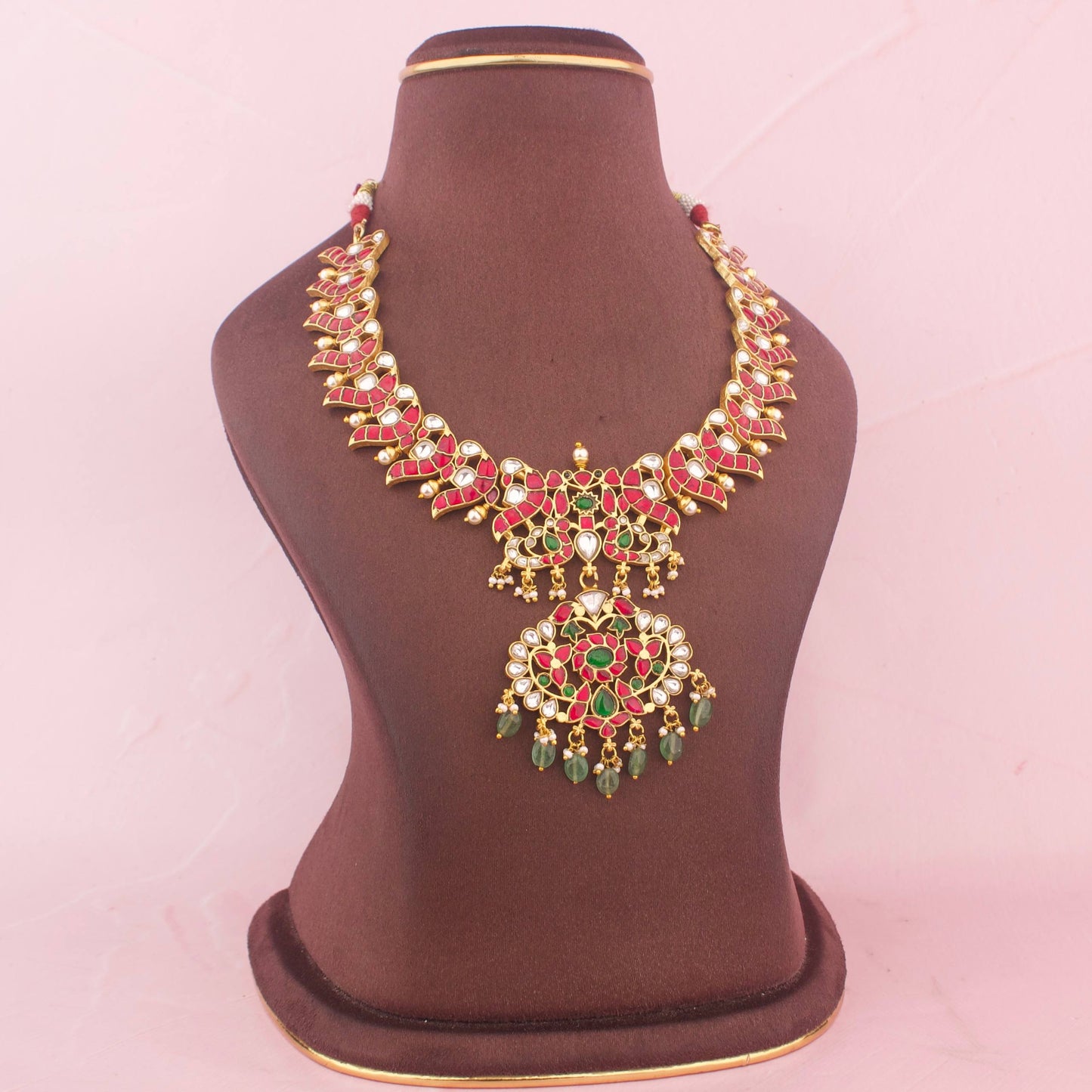 Stylish Jadau Kundan Necklace With Pendant