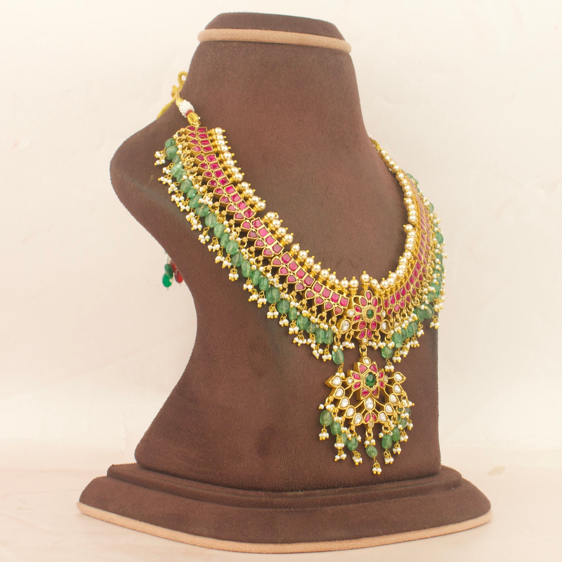 Graceful Unique Design Flexible Jadau Kundan Necklace With Russian Beads Hangings