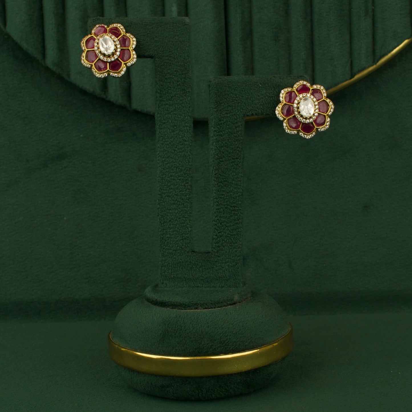 Majestic Flower Design Victorian Beads Choker With Earrings