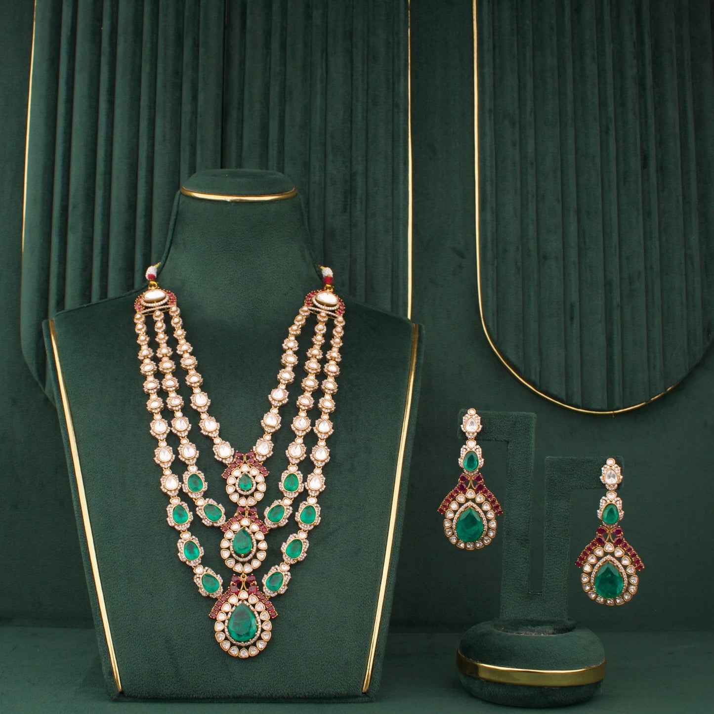 Luxury Victorian Green Stone Polki Necklace Set With Earrings