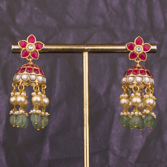 Floral Studded Jadau Kundan Jhumki With Pearl & Beads Hanging