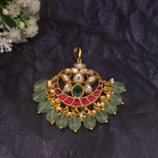 Sleek Chand Shaped Jadau Kundan Mini Maangtika