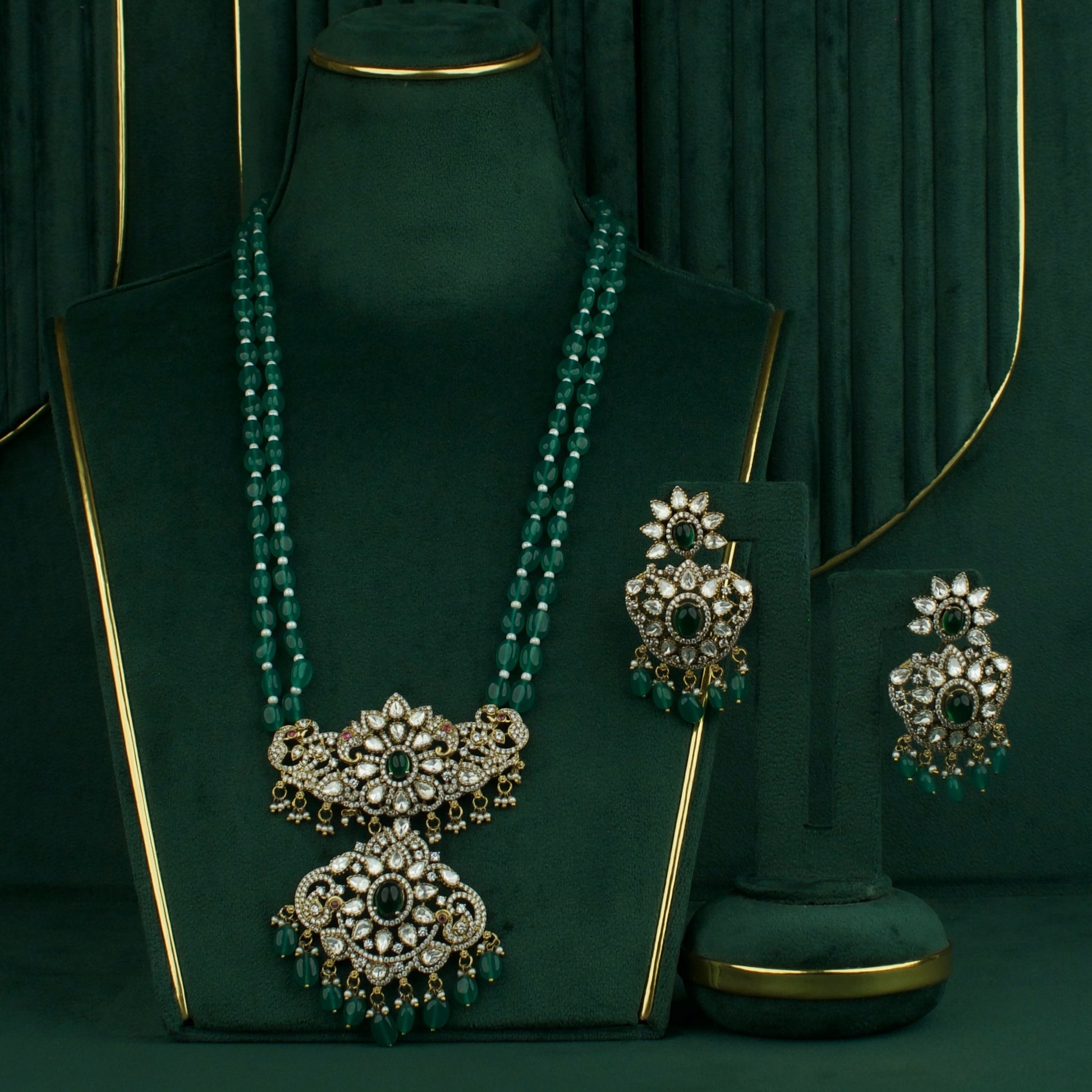 Victorian Rani Haar Necklace set with Zircon