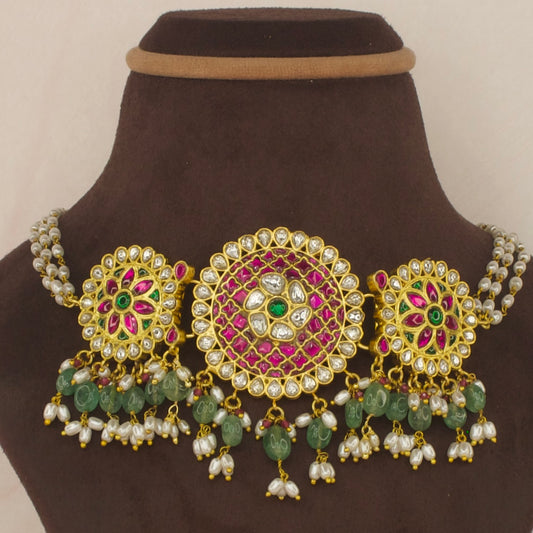 Grand Jadau Kundan Choker Necklace for Bridal Wear covered in 22k Gold Plating . This product belongs in jadau Kundan jewellery category