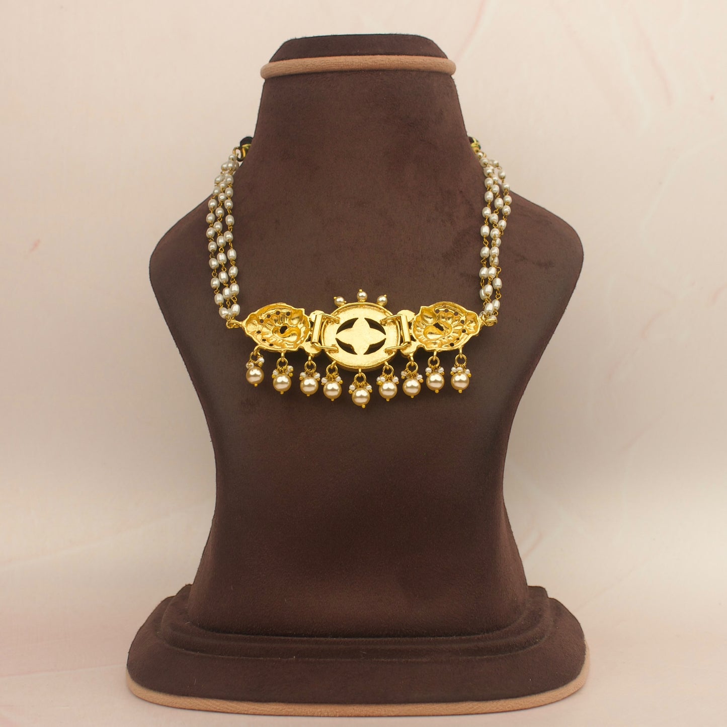 Nakshi Kundan Pearl Choker