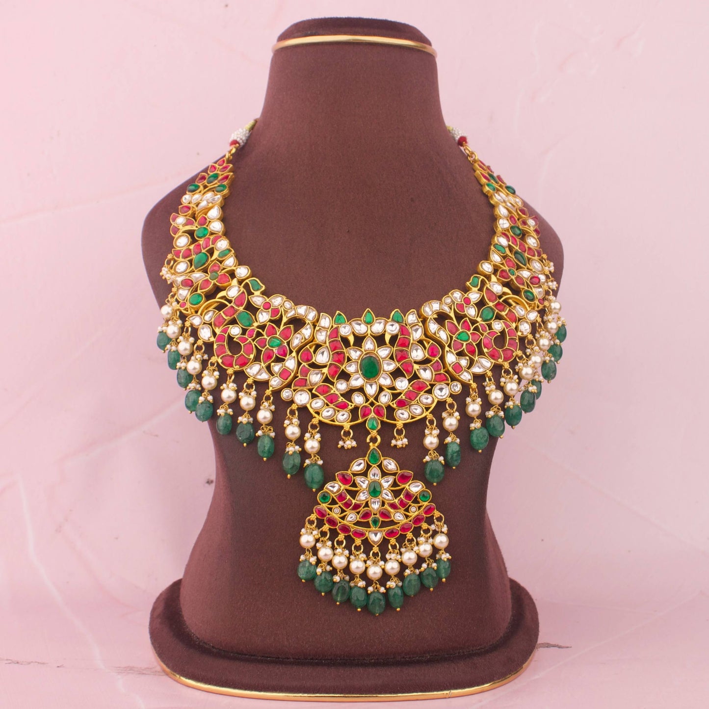 Premium Traditional Jadau Kundan Necklace With Green Bead Hangings adorned with emerald beads