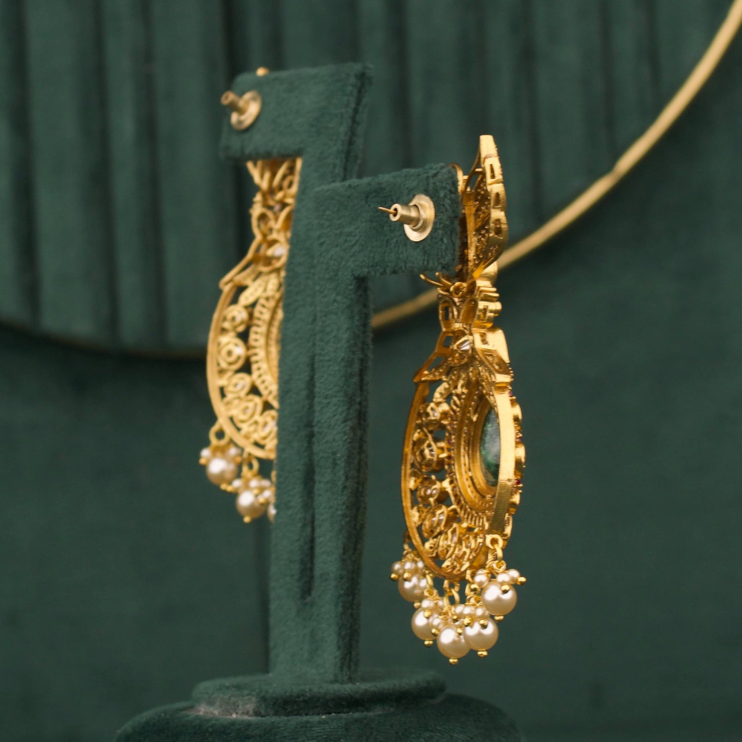 Designer Victorian Necklace Set With Matching Earrings
