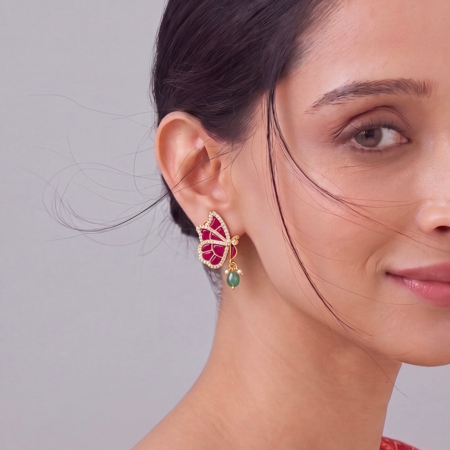 Classic Design With Jadau Kundan Stud Earrings