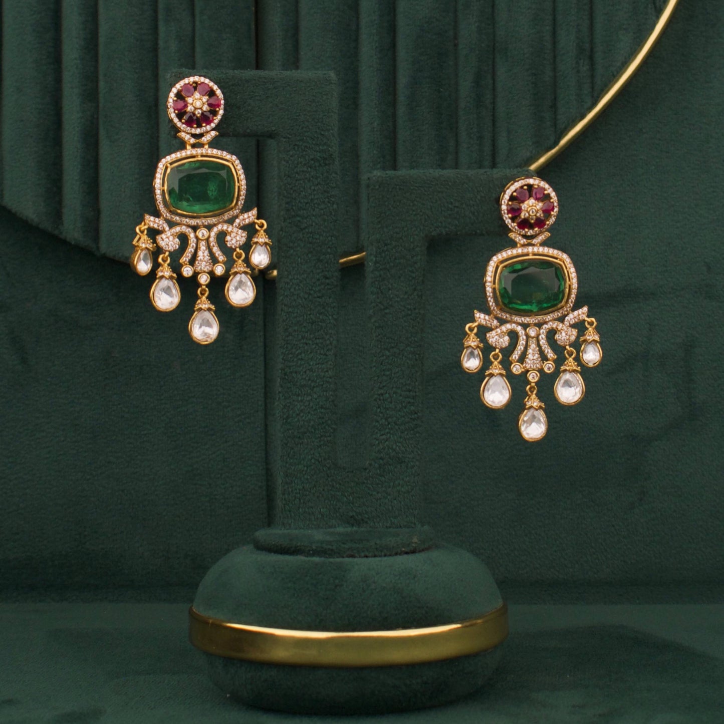 Grand Victorian Polki Necklace Set With Green Stone Pendant And Matching Earrings